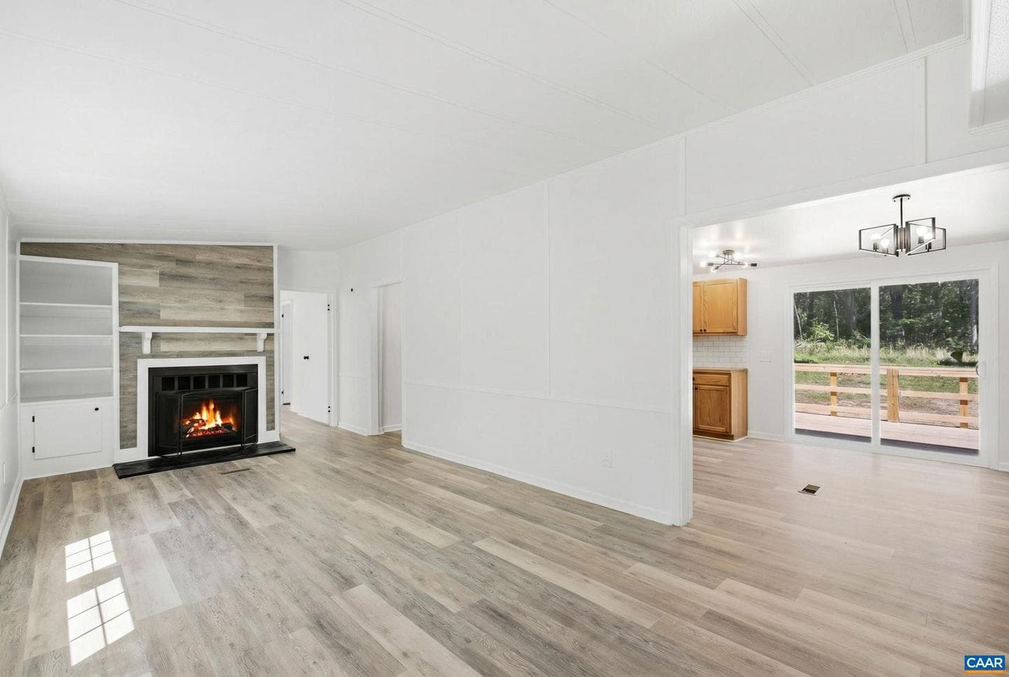 144 Alex Dr photo 8