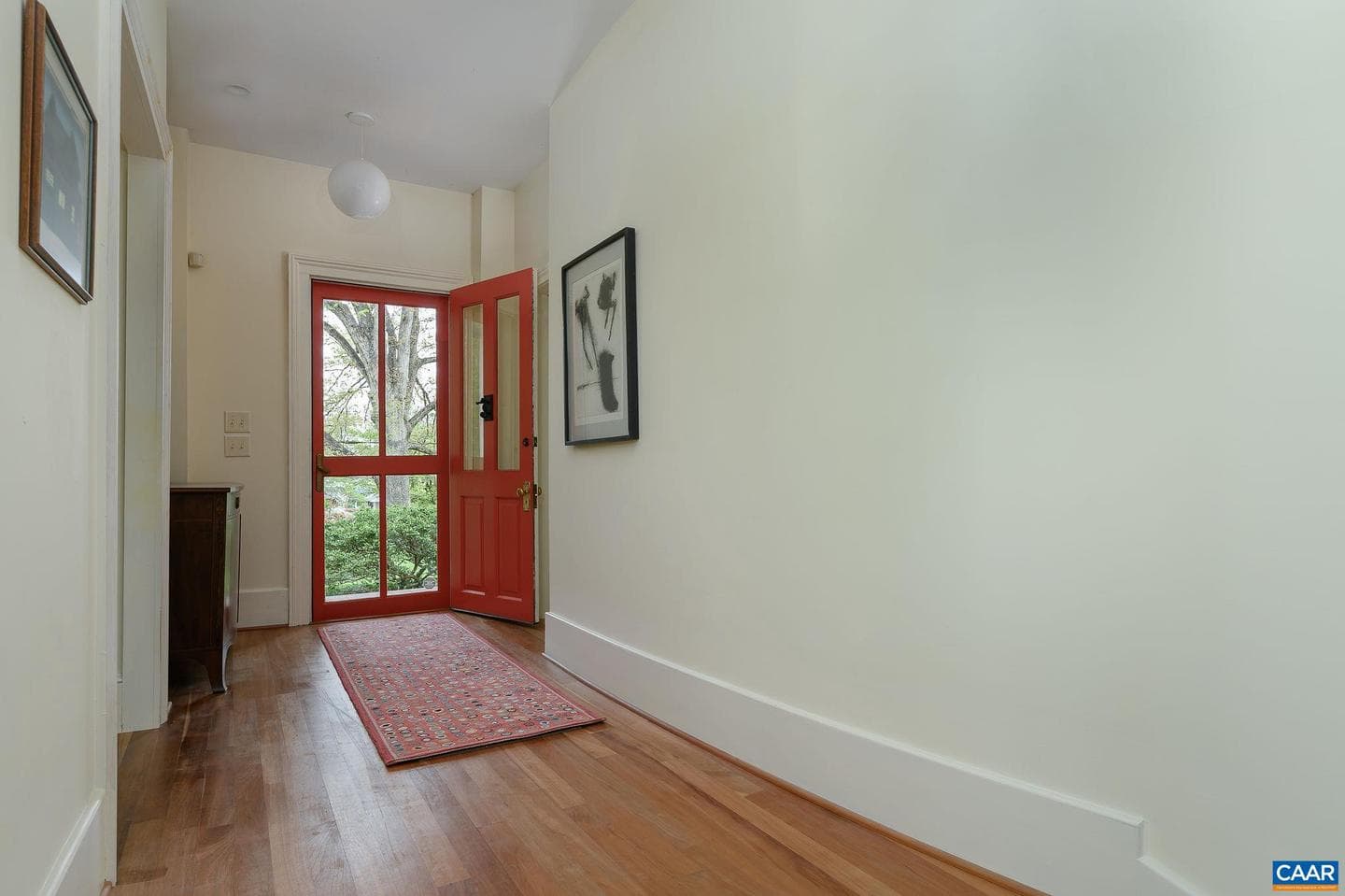1112 Park St photo 4