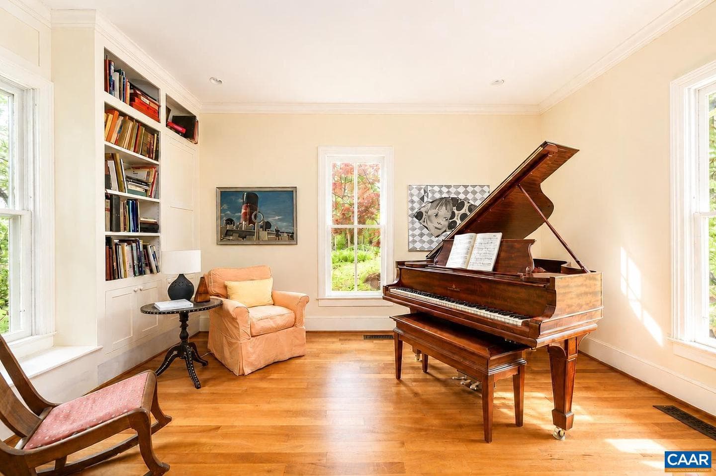 1112 Park St photo 5