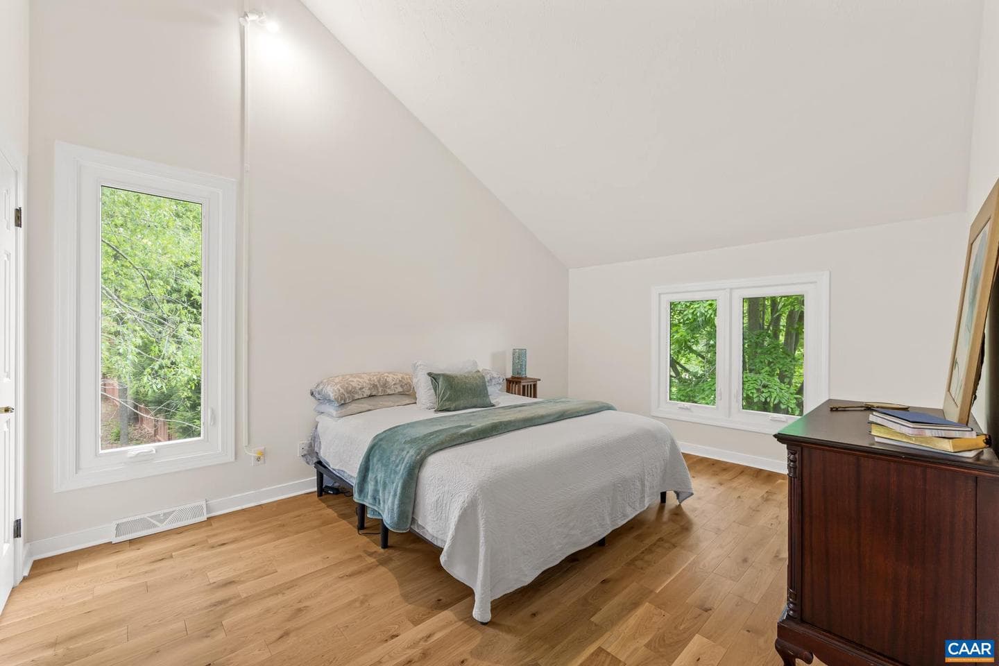 4 Lakeview Cir photo 36