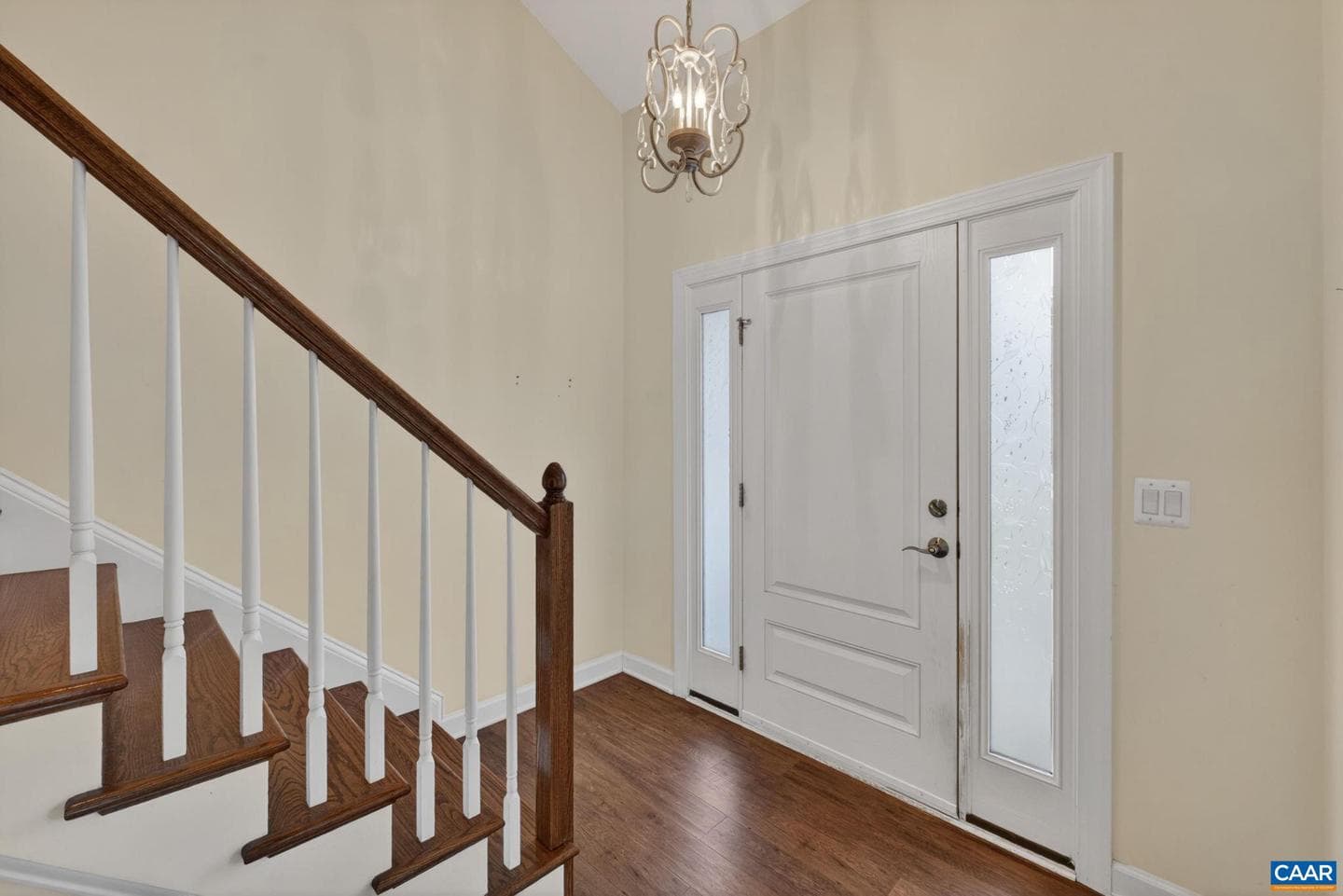34 Virginia Ave photo 6