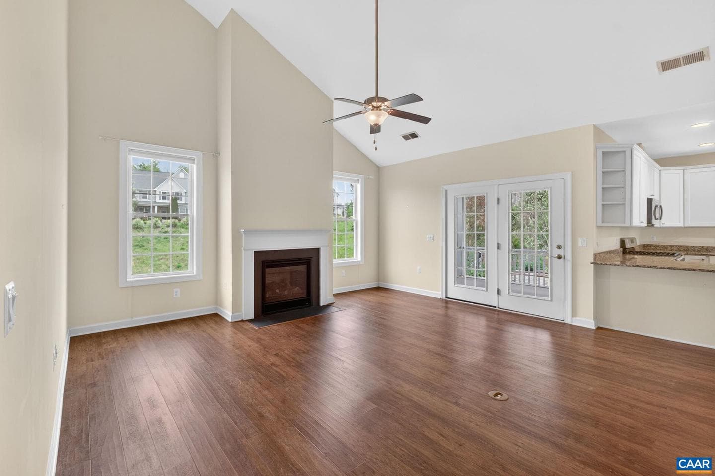 34 Virginia Ave photo 9