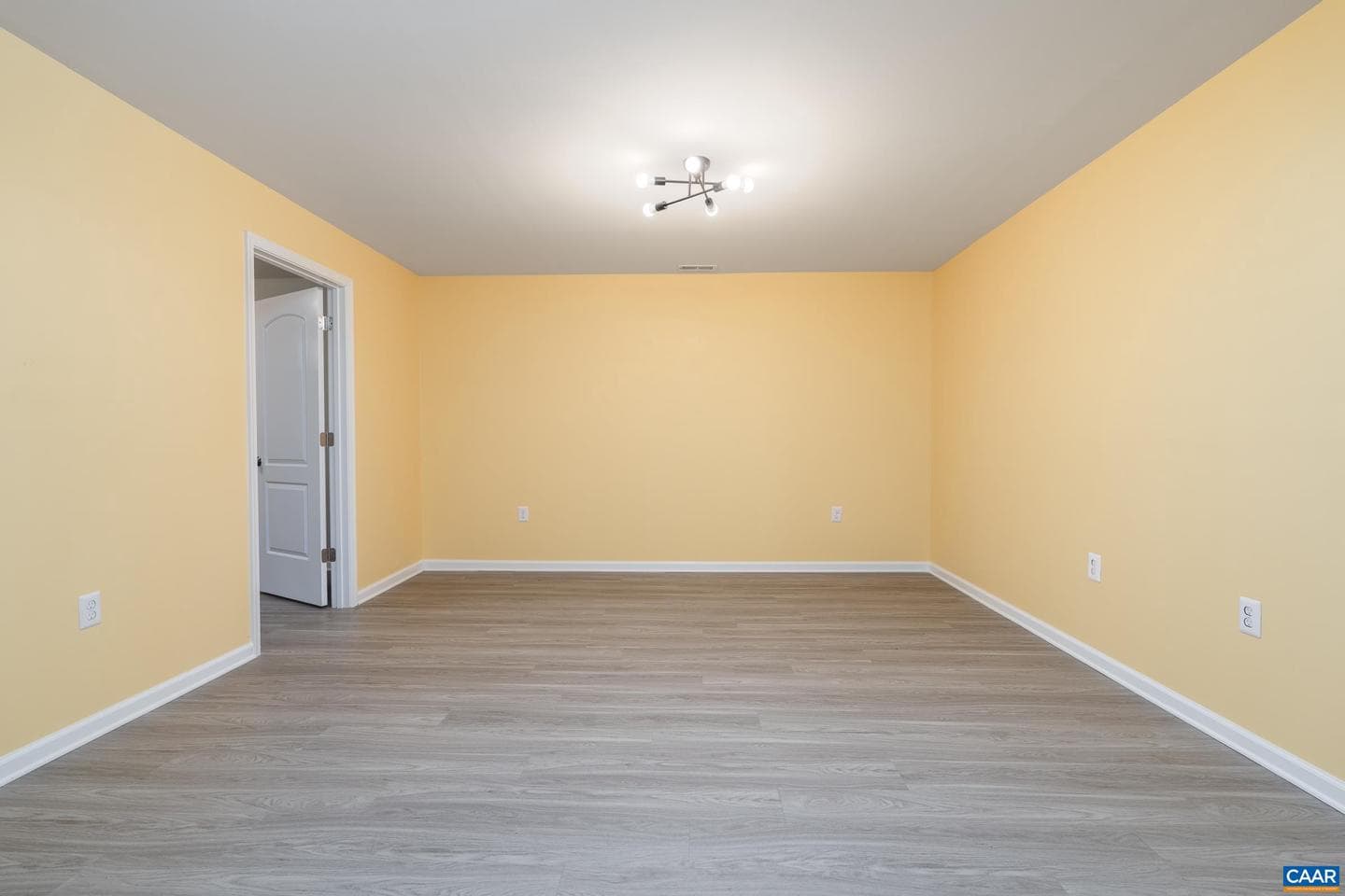130 Cherrywood Ct photo 32