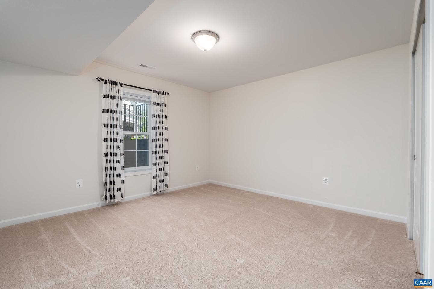 130 Cherrywood Ct photo 36
