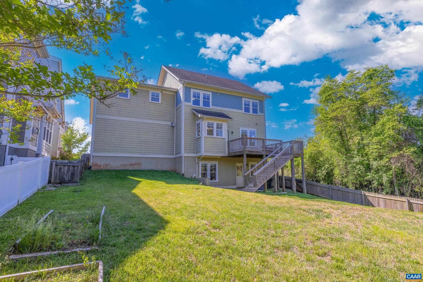 653 Tyree Ln photo 8