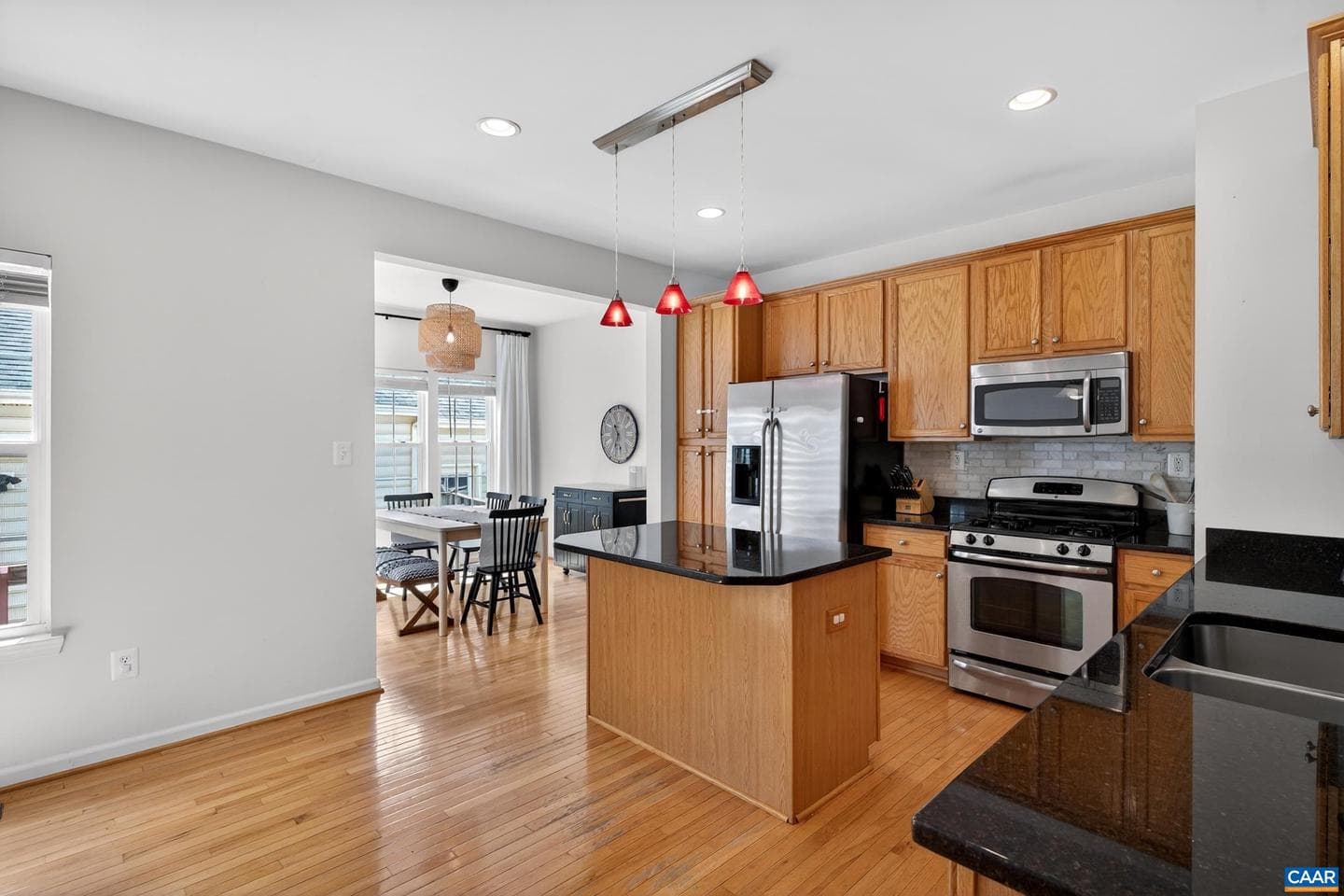 2417 Abington Dr photo 8