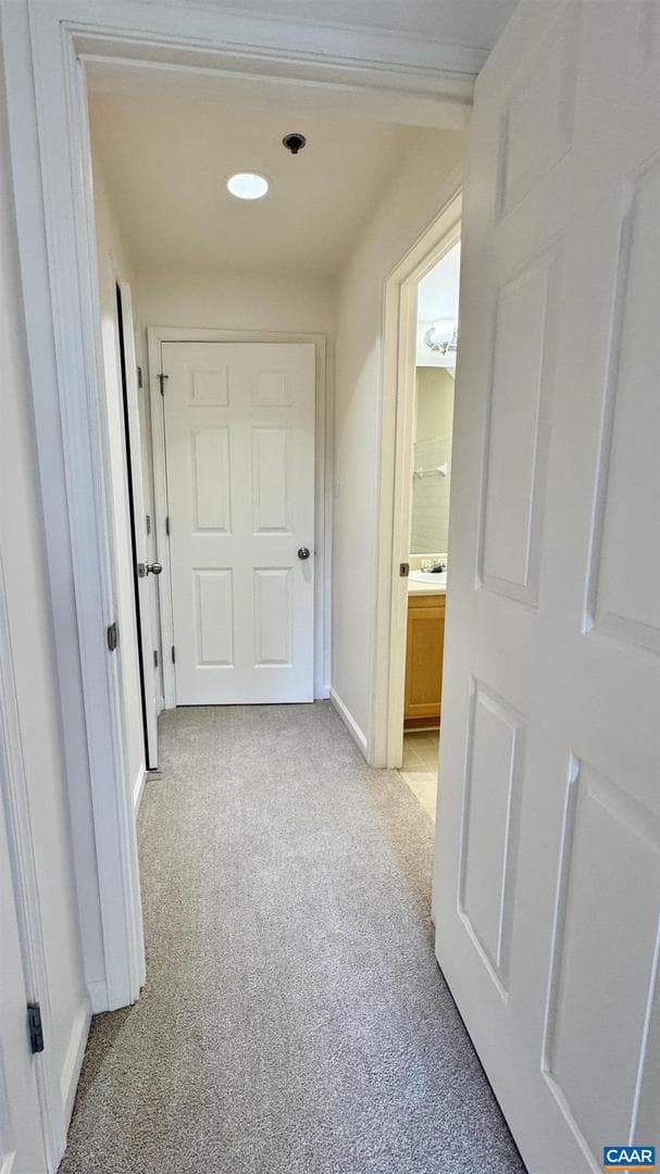 300 Riverbend Dr #2a photo 17