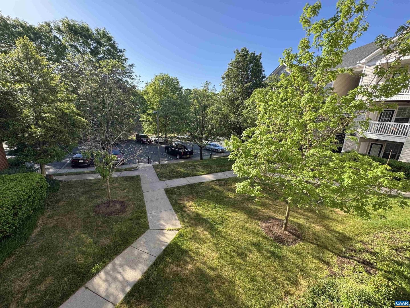 300 Riverbend Dr #2a photo 27