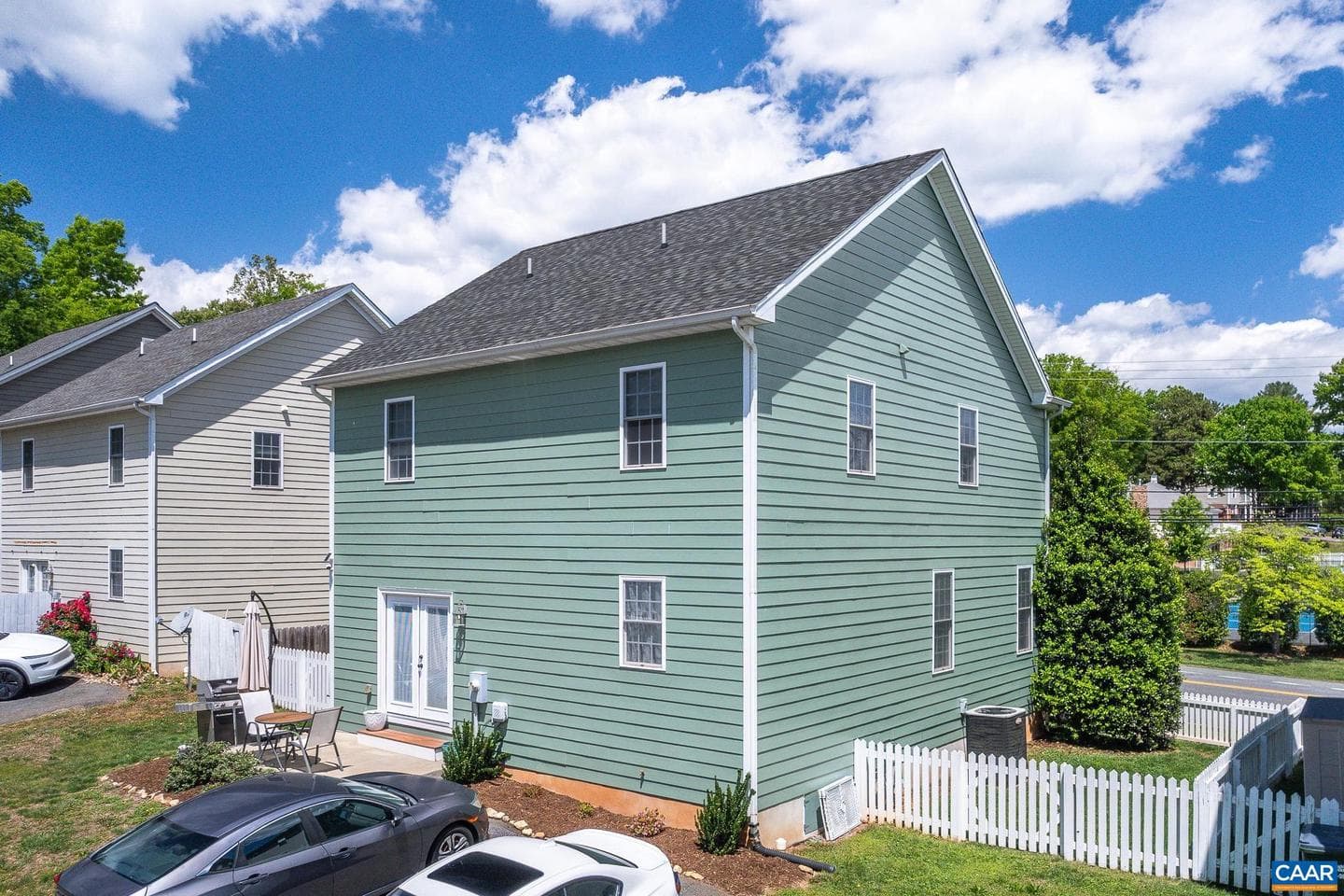 743 Country Green Rd photo 34