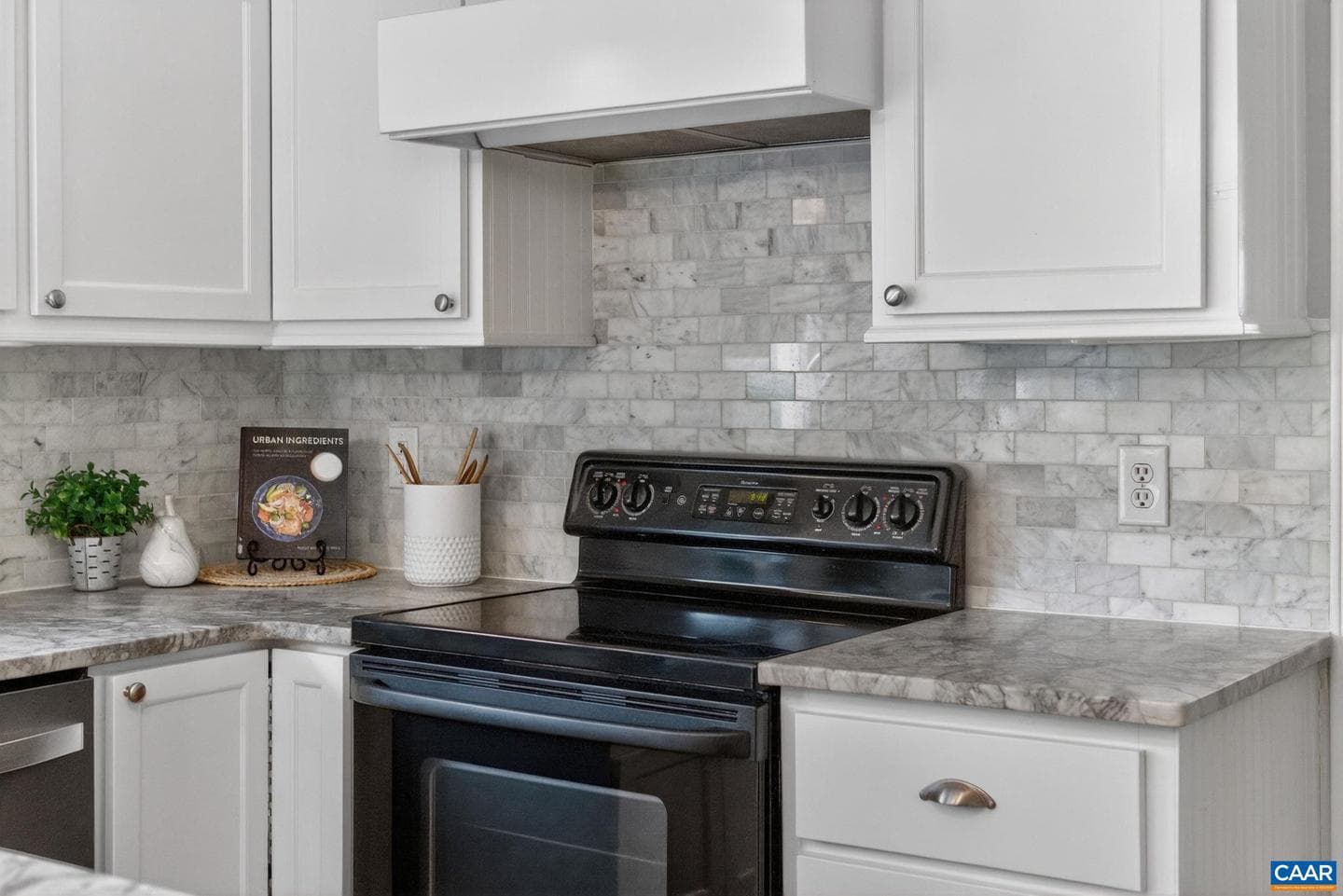 1206 South Keswick Dr photo 24