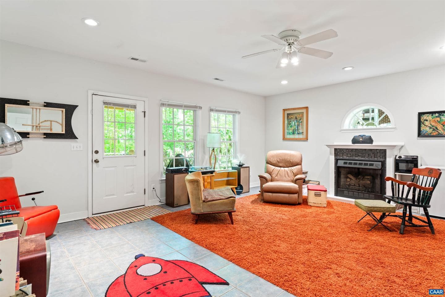 912 King William Dr photo 32
