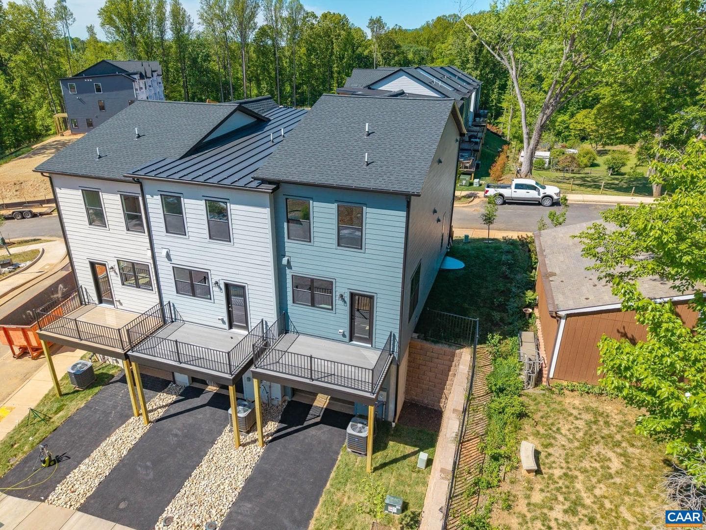 302 Flint Dr photo 32