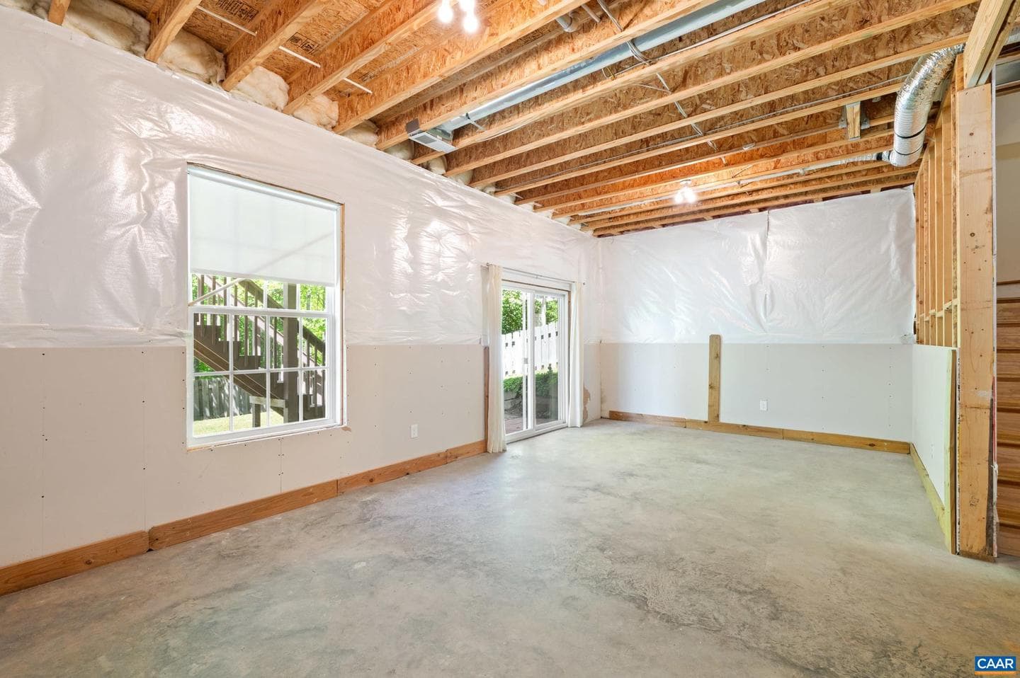 233 Huntley Ave photo 23