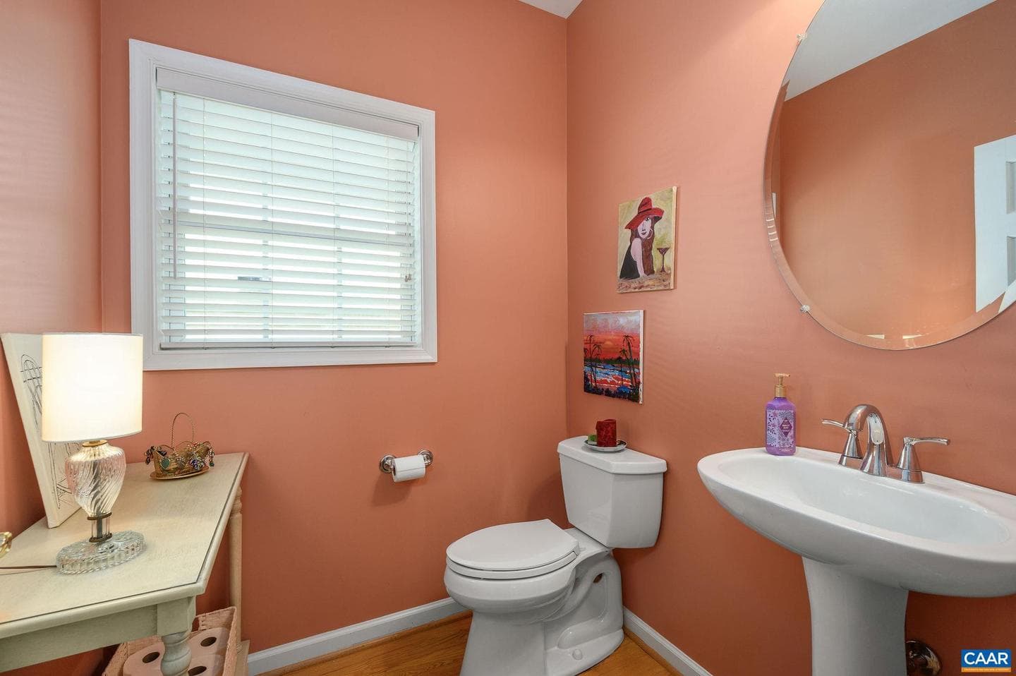 162 Burnet St photo 21