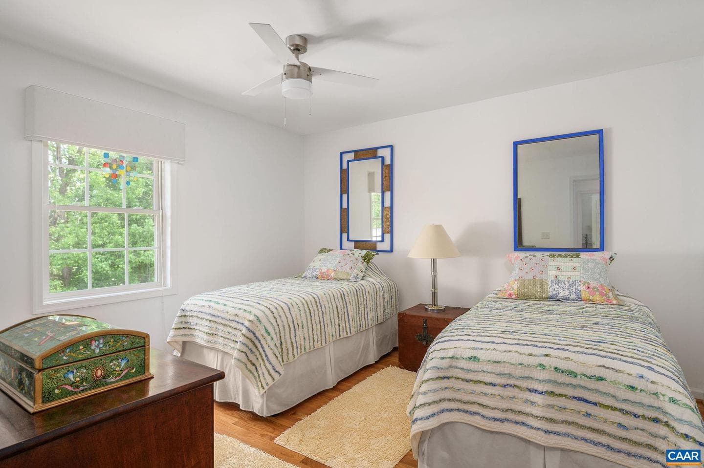 162 Burnet St photo 31