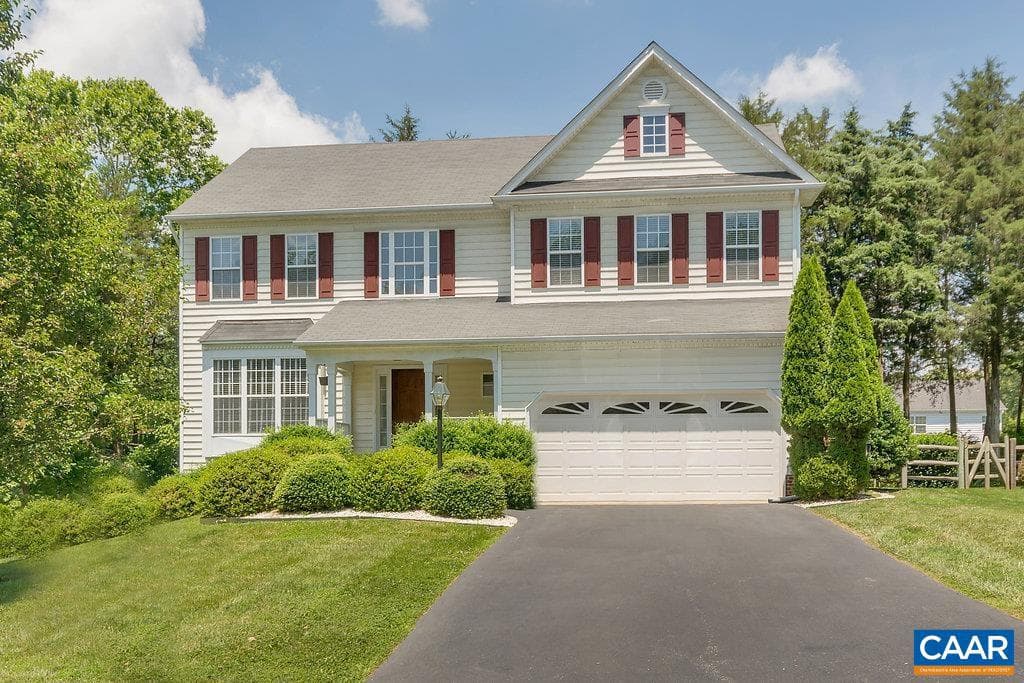 315 Pleasant Pl