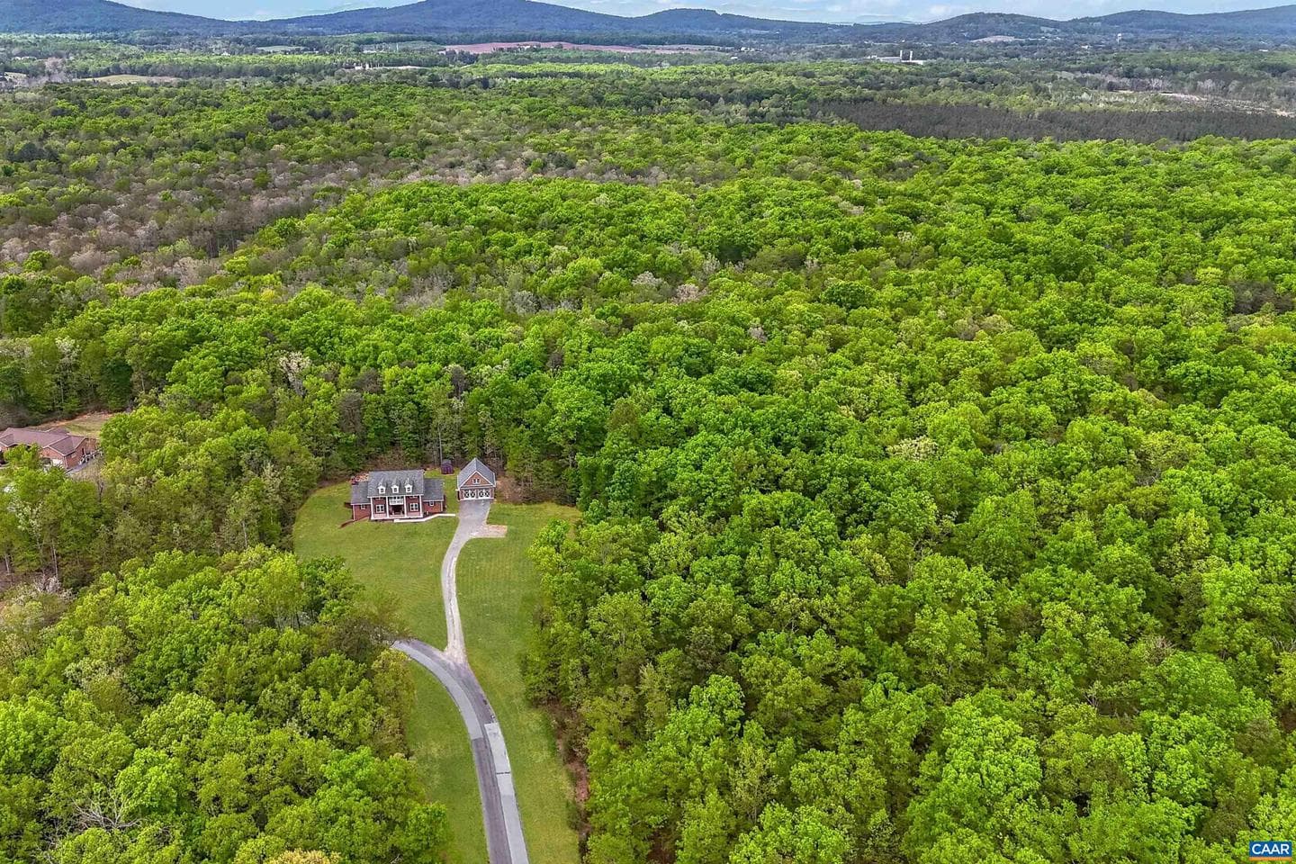 496 Bowlers Mill Run photo 3