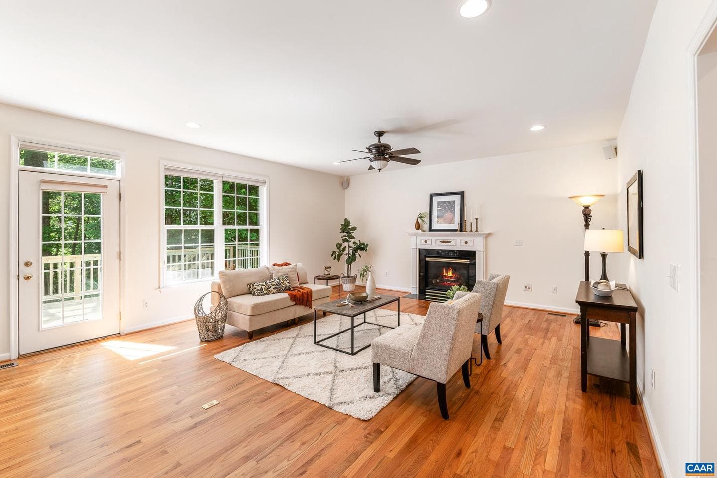 1353 Singleton Ln photo 23