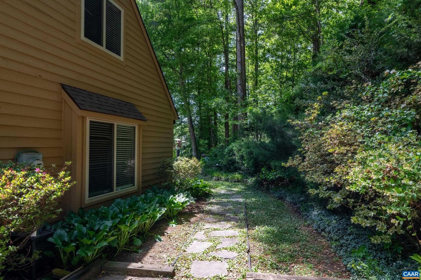 352 Daniels Rd photo 26
