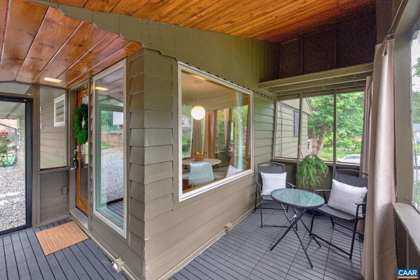 1408 Baker St photo 21