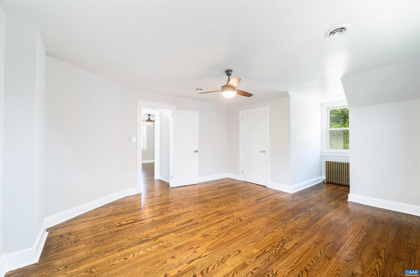 1036 Locust Ave photo 42