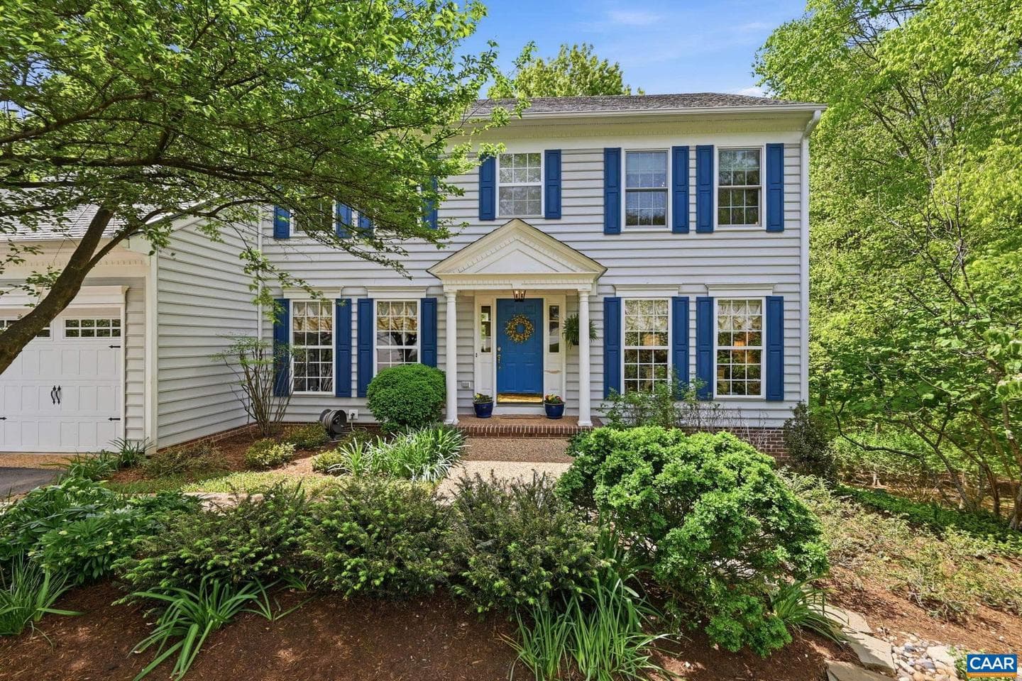 1260 River Chase Ln photo 2