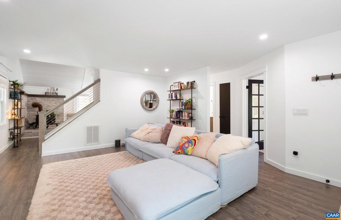 1 Tara Ct photo 3