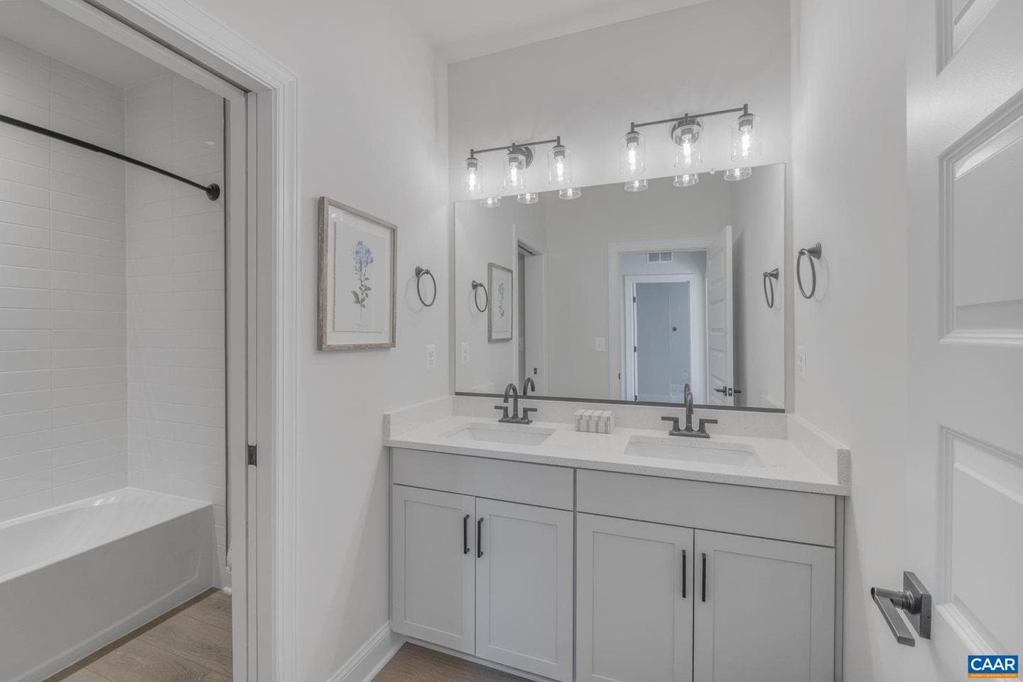 34d Ashlin Cove photo 37