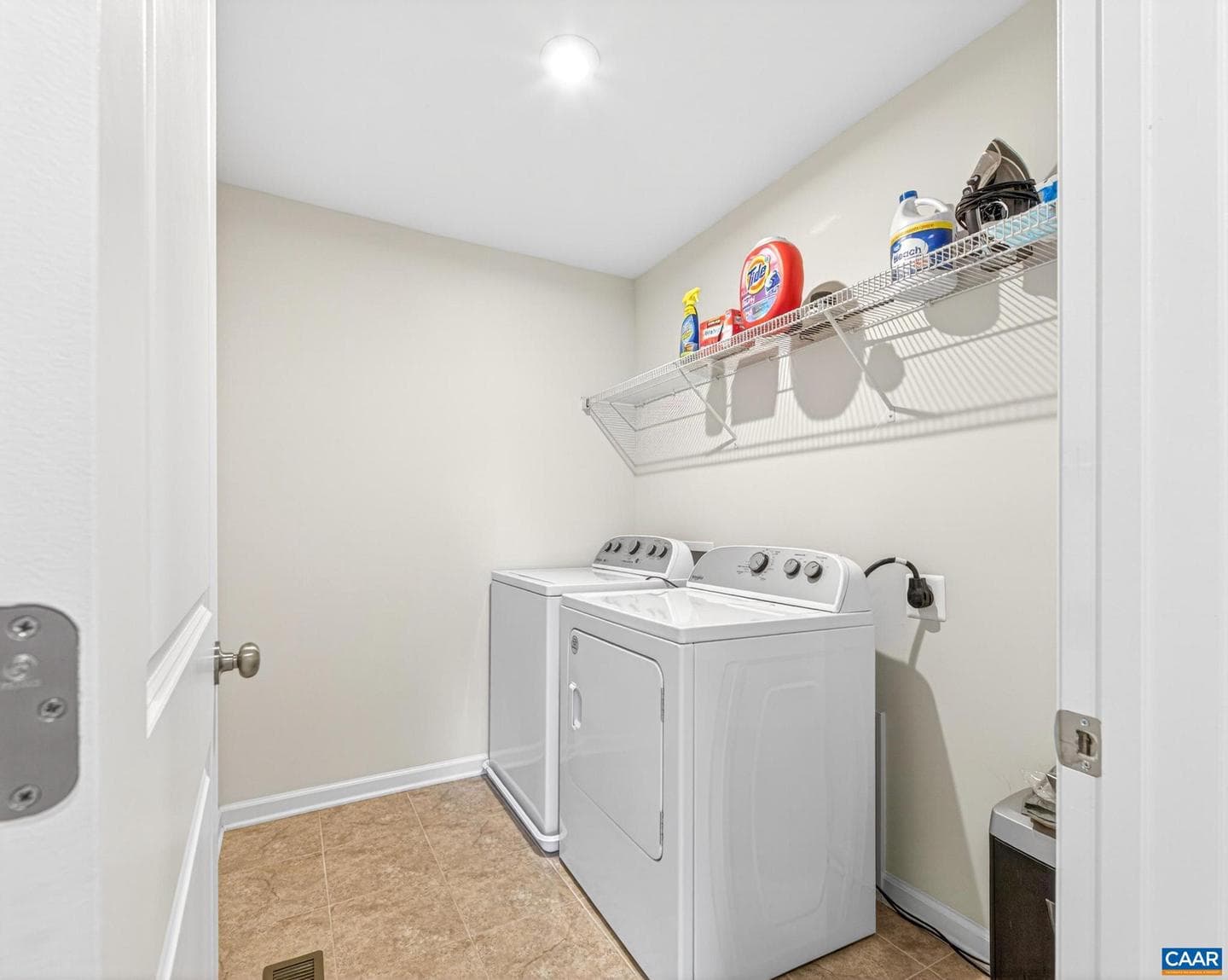 100 Vine St photo 22