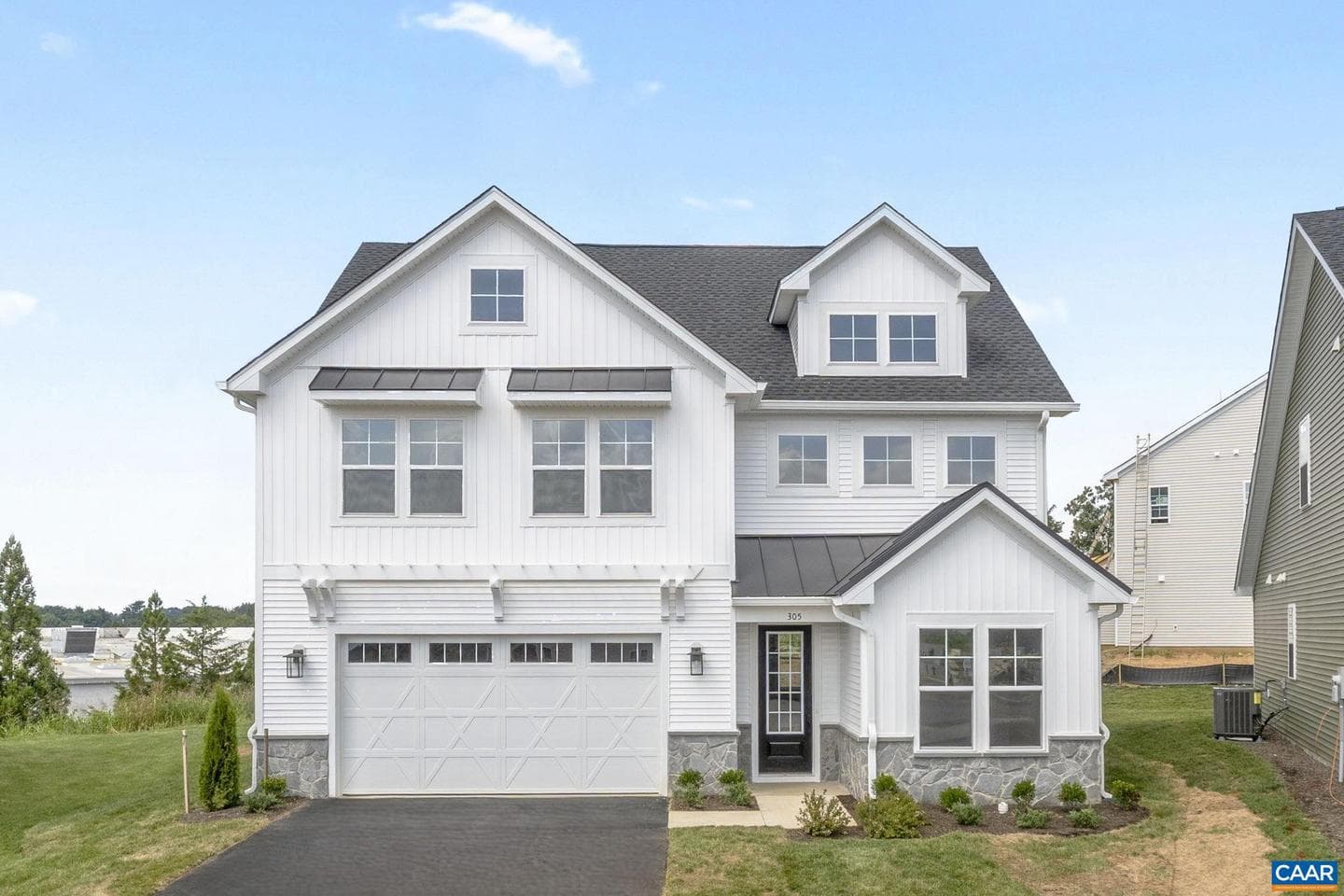305 Sunbird Ln, Waynesboro