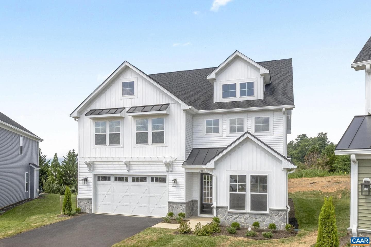 305 Sunbird Ln photo 3