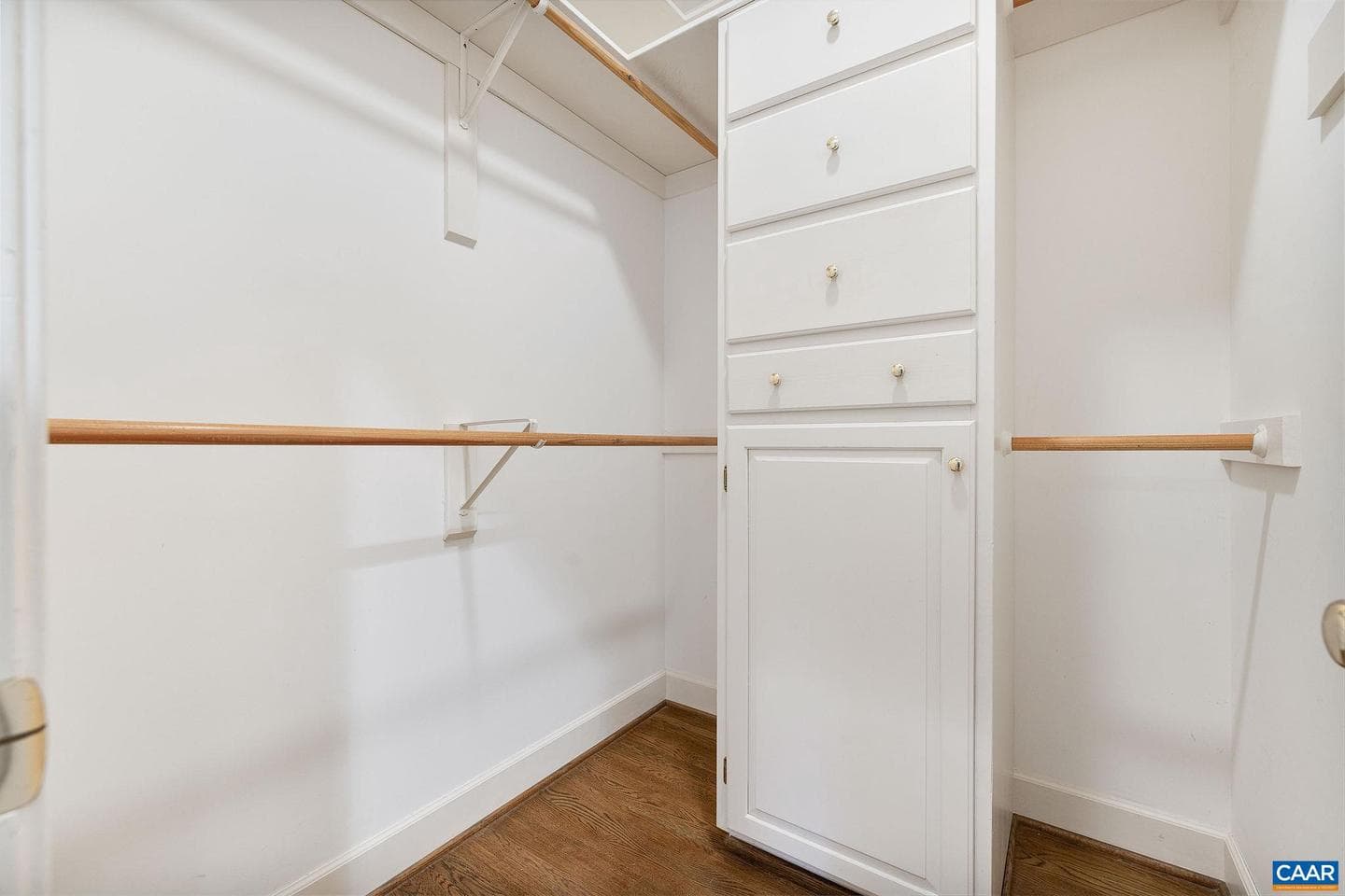555 Dryden Pl photo 38