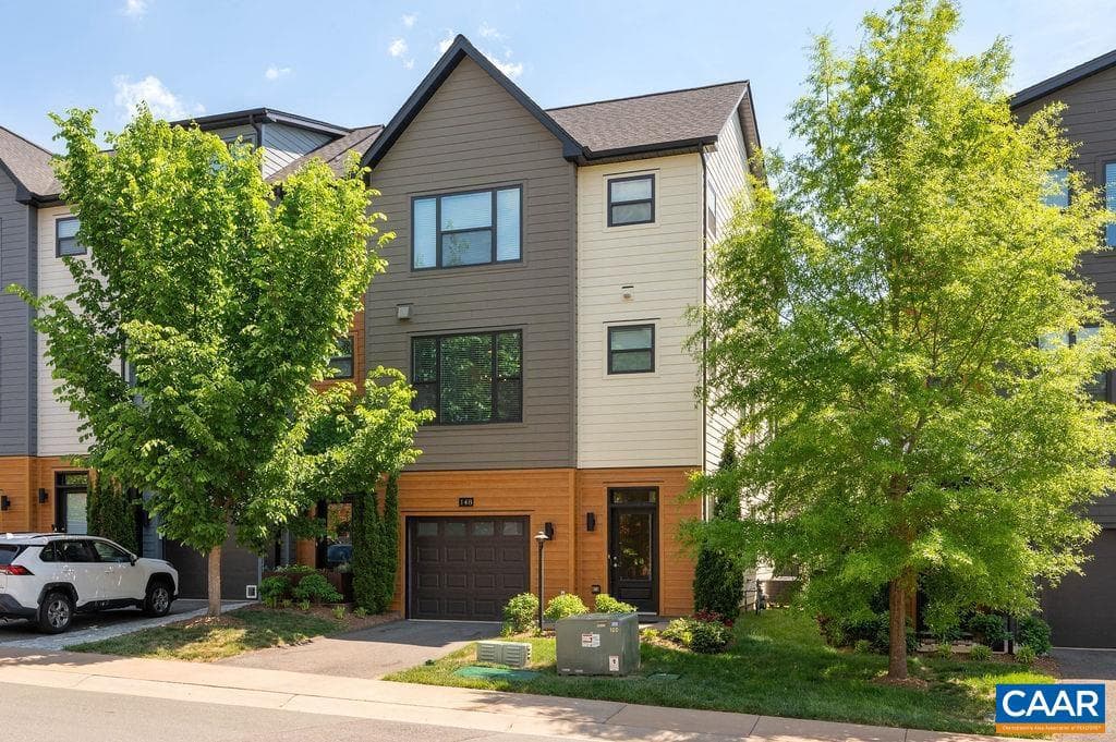 148 Junction Ln, Charlottesville