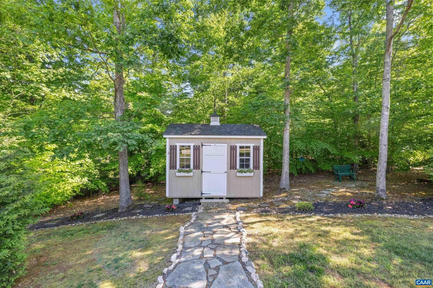 302 Manor Blvd photo 6