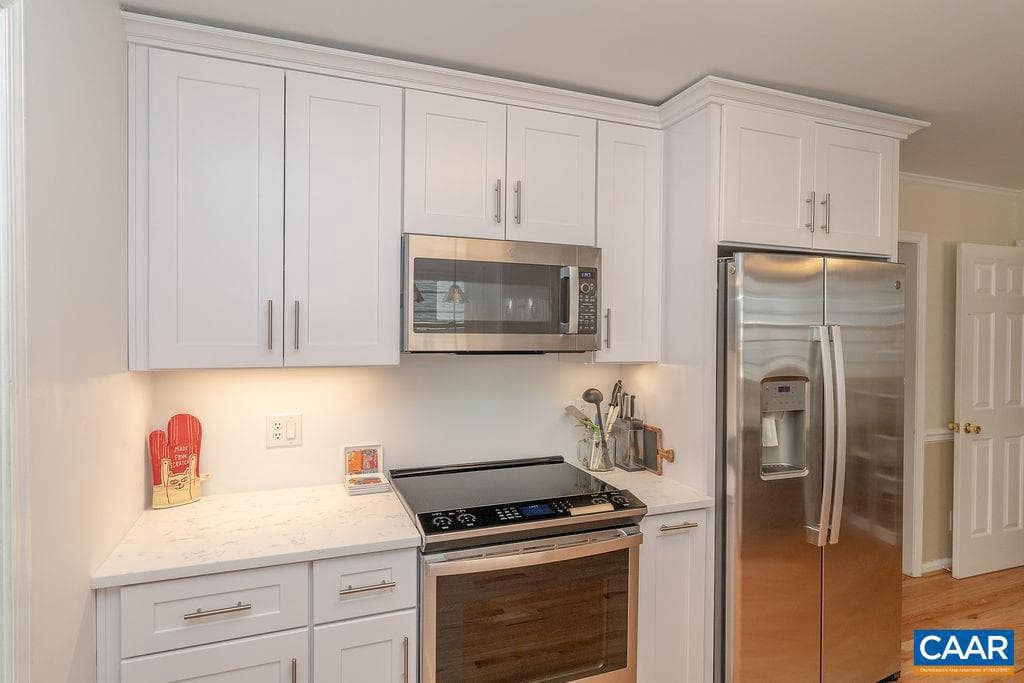 505 Eastbrook Dr photo 13