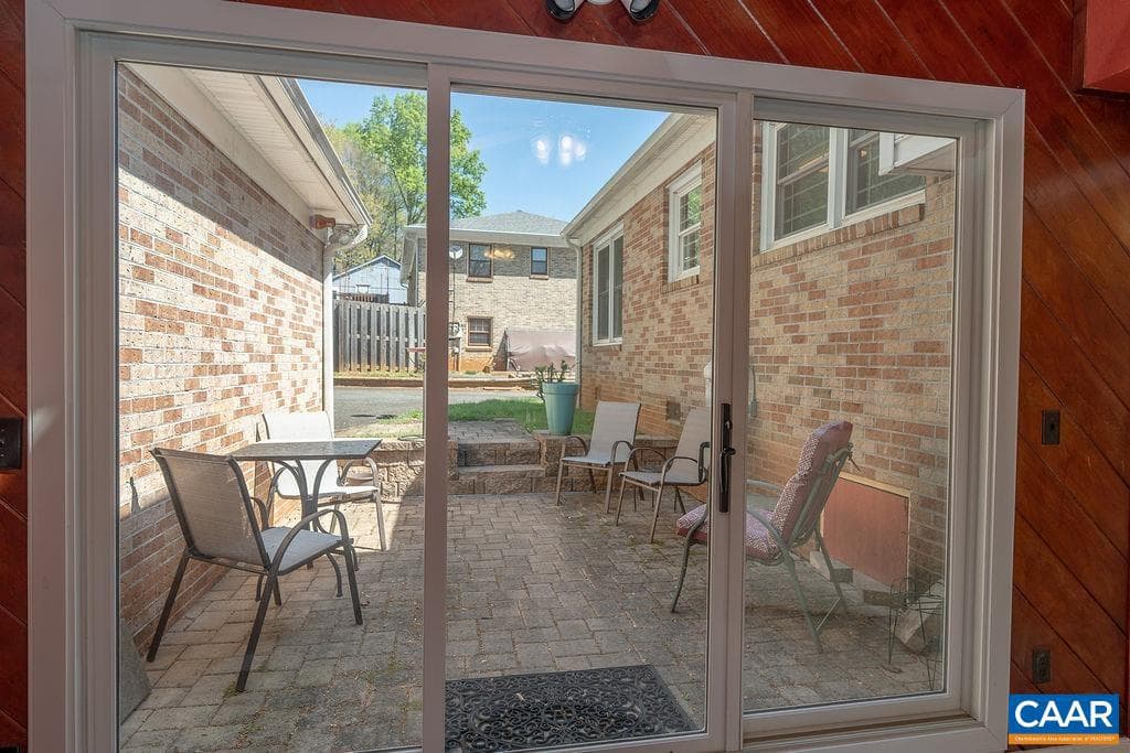 505 Eastbrook Dr photo 37