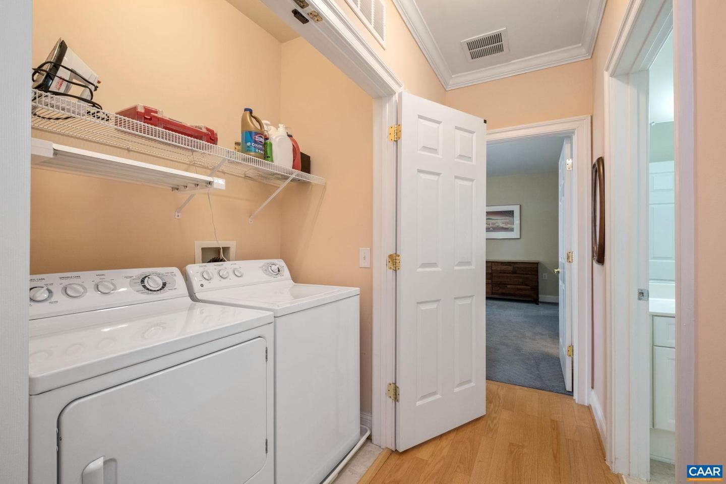 1051 Glenwood Station Ln #304 photo 21