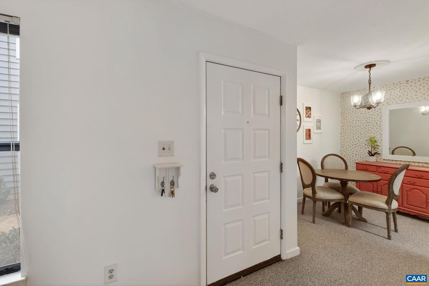 324 South Pantops Dr photo 4