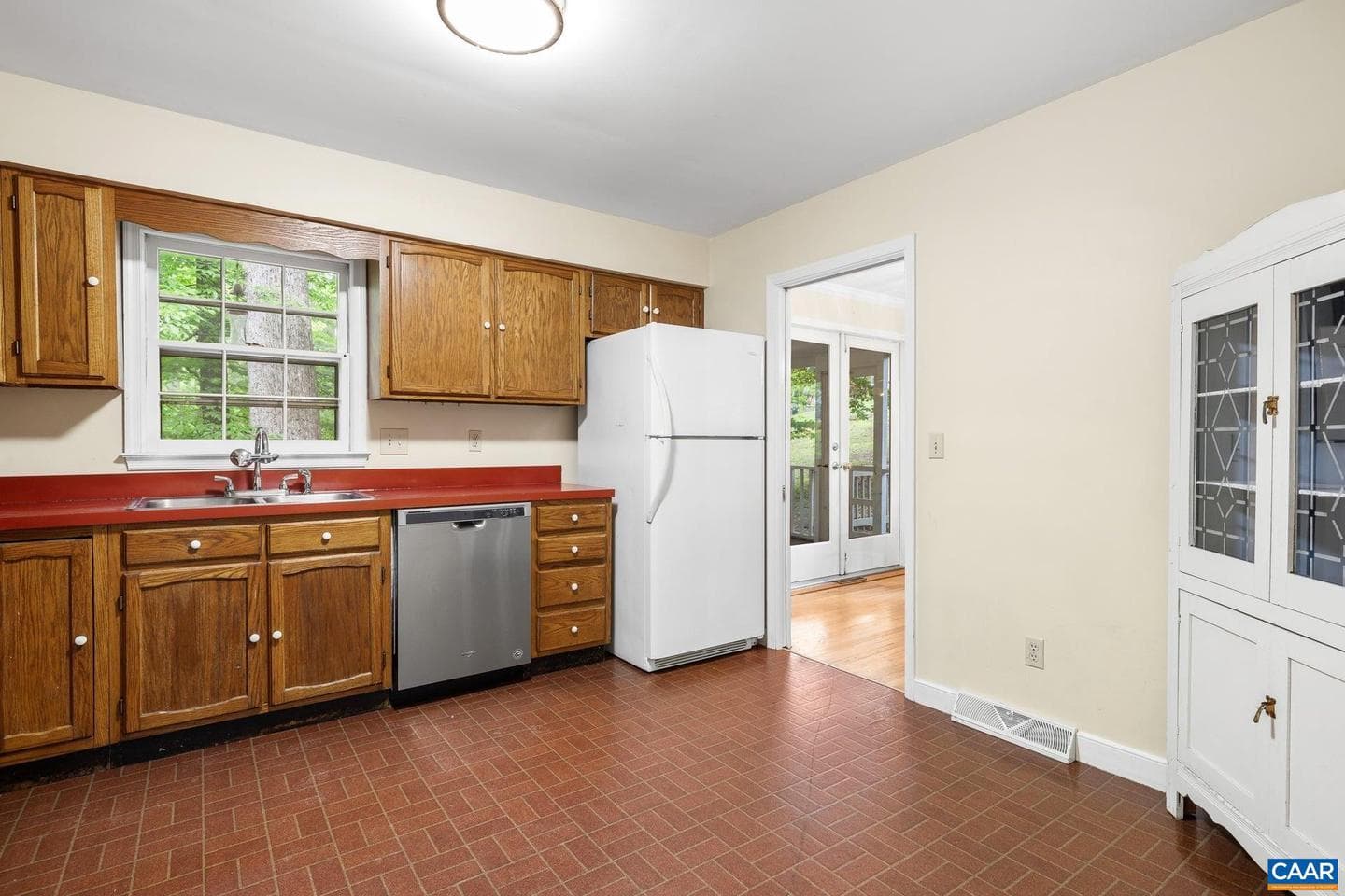 1092 Towne Ln photo 22