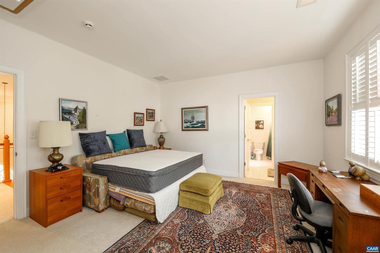 2500 Wiltshire Close photo 32