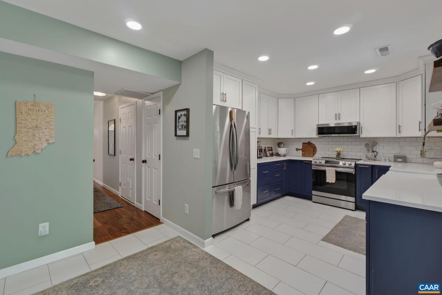 1557 Primrose Ln photo 14