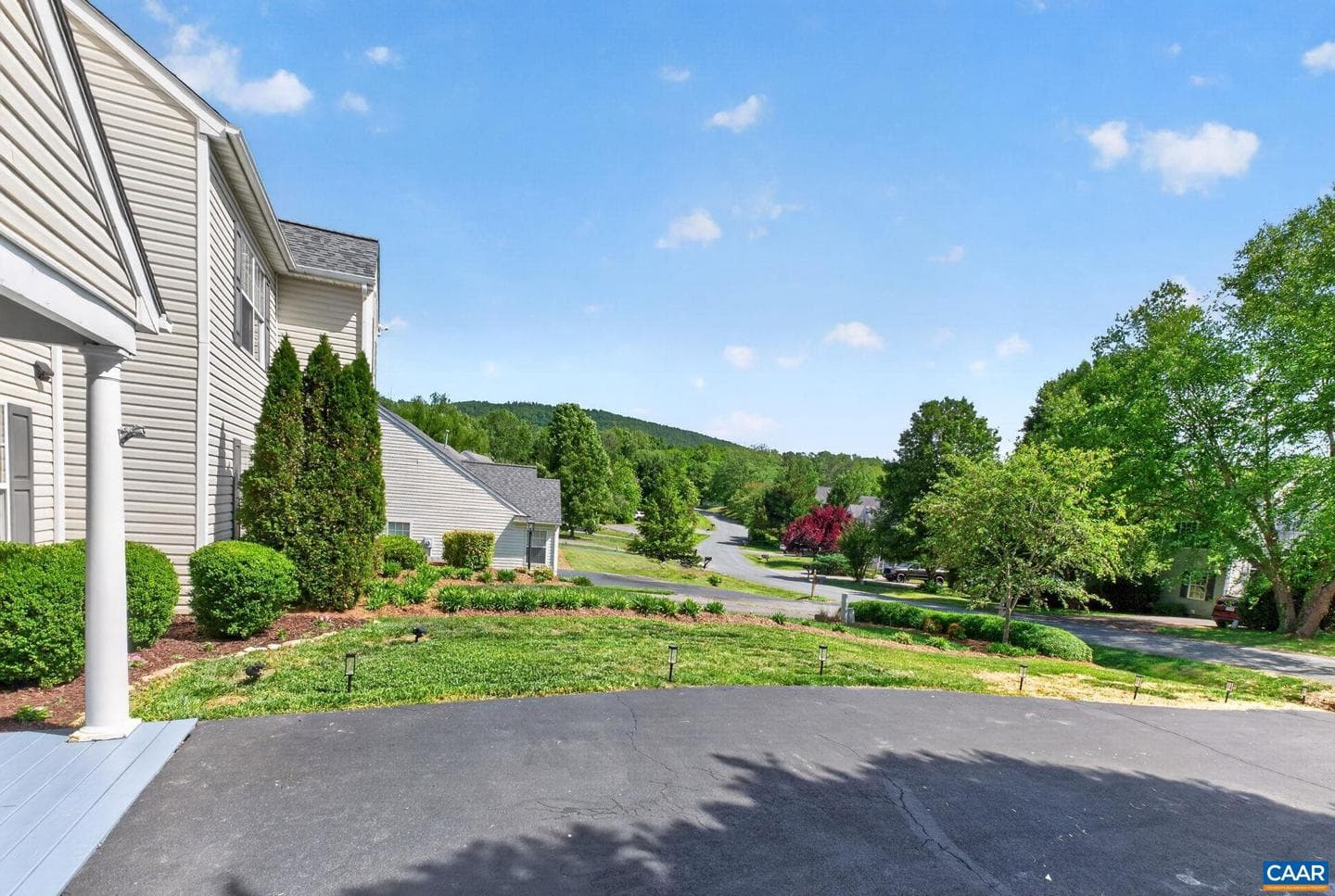 1557 Primrose Ln photo 28