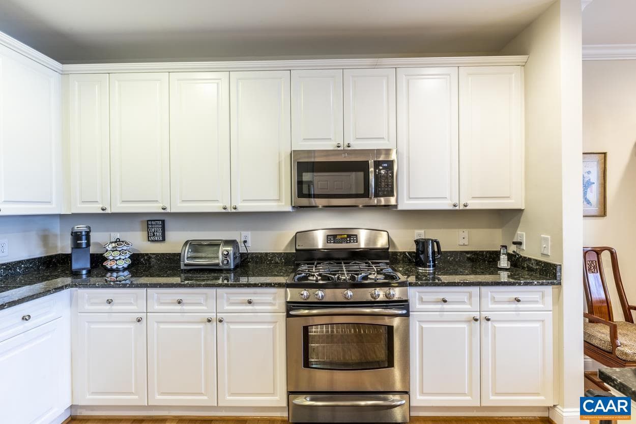 1051 Glenwood Station Ln #104 photo 8