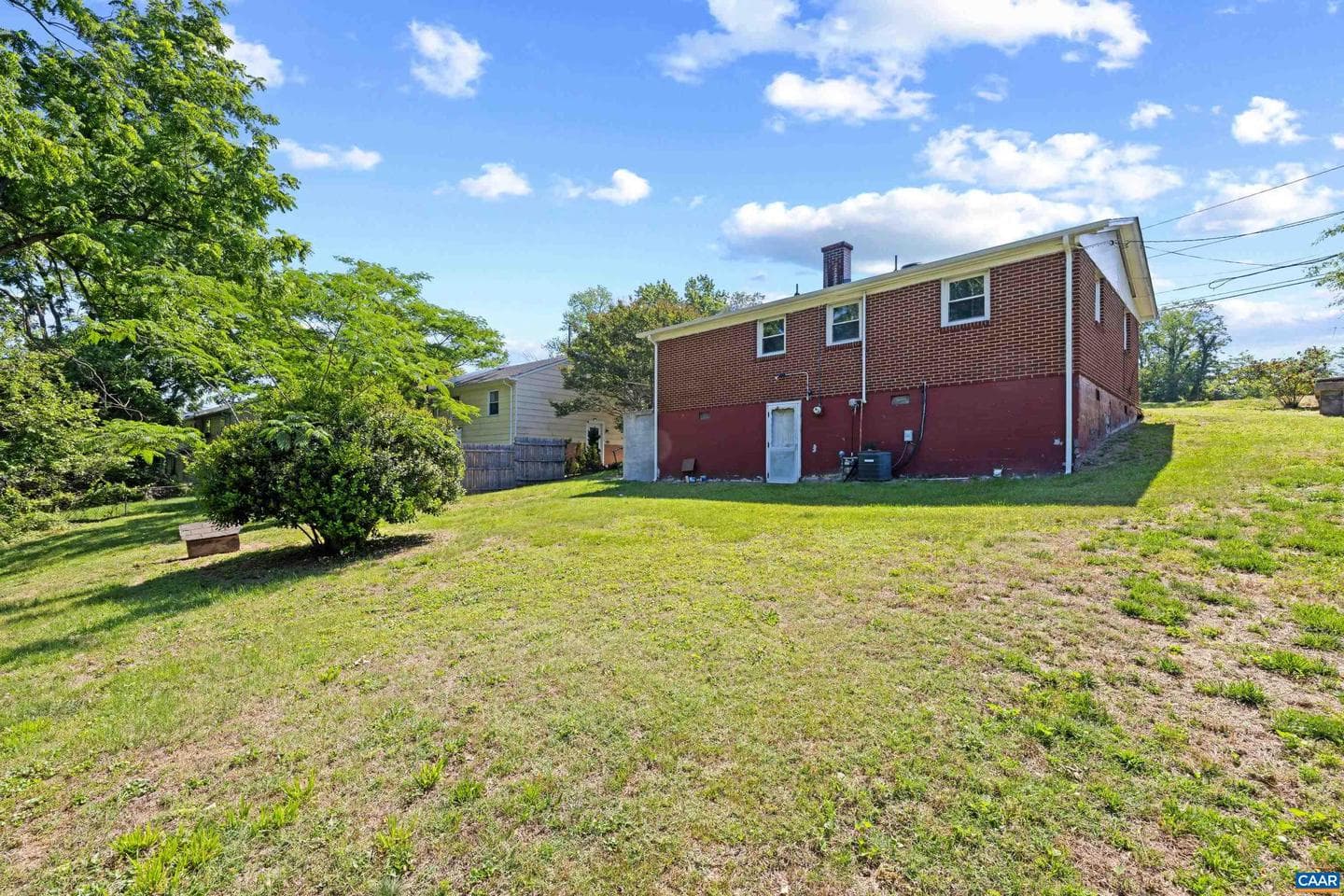 837 Ridge St photo 39