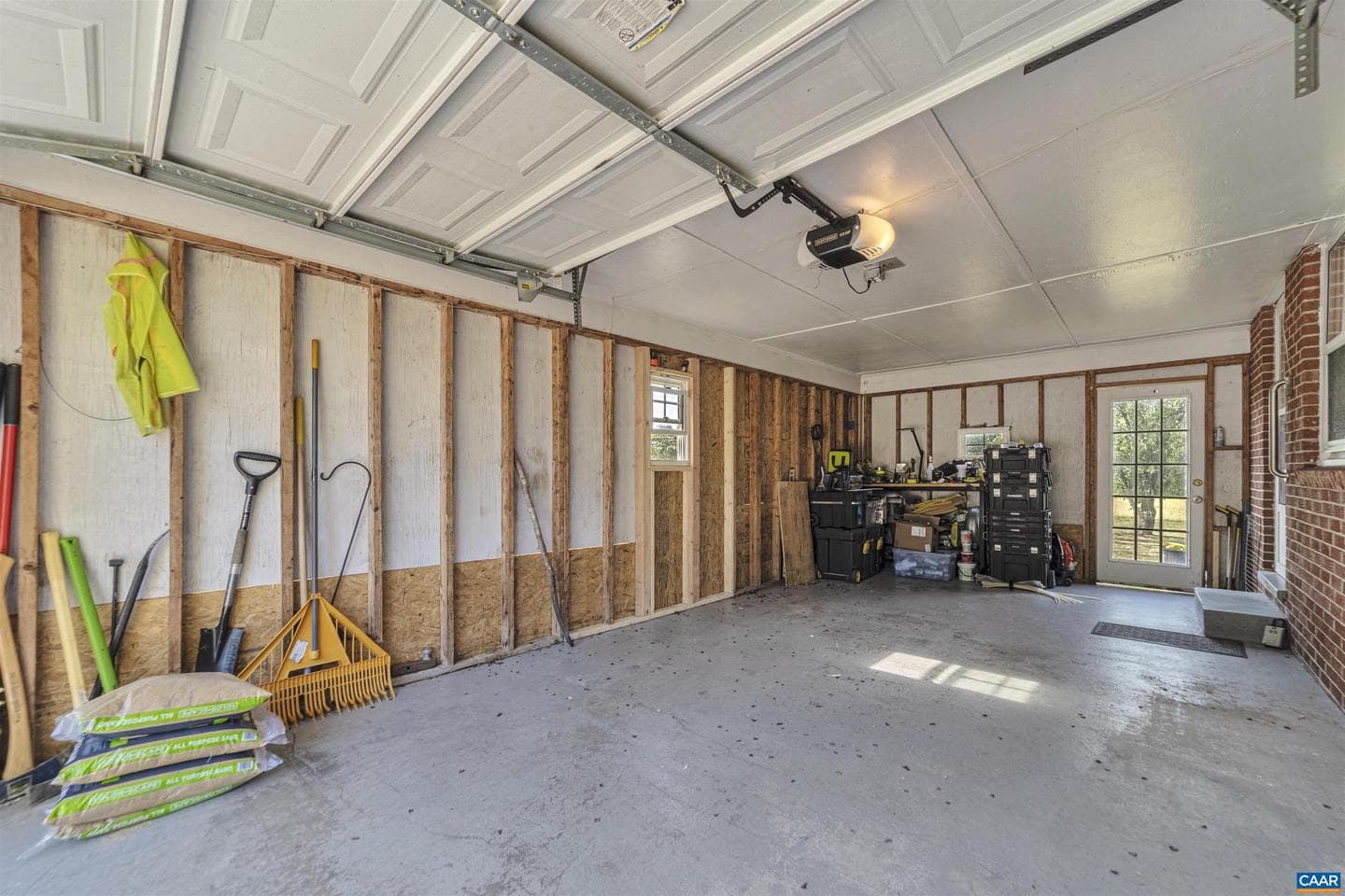 712 Fredericks Hall Rd photo 22
