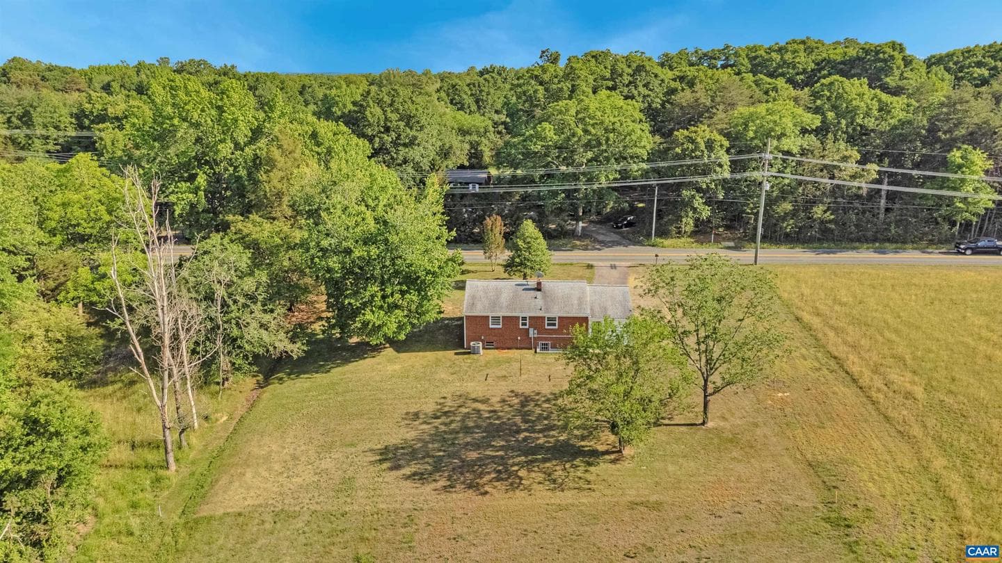 712 Fredericks Hall Rd photo 37