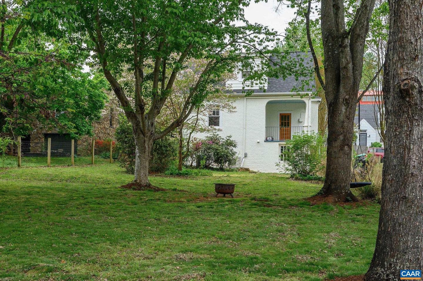 207 Todd Ave photo 21