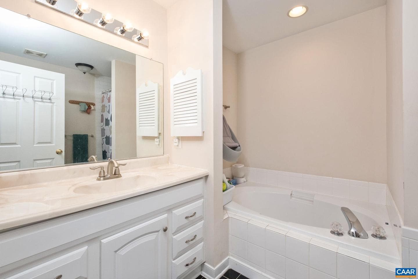 998 Pintail Ln photo 13