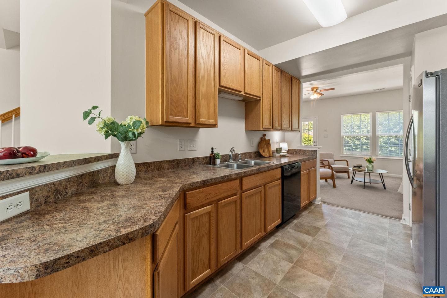 72 Villa Cir photo 8