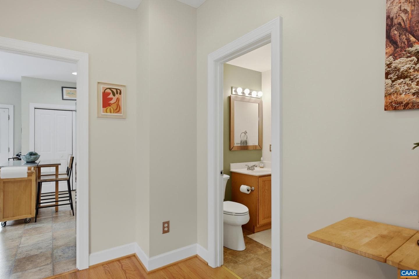 1112 Avon St photo 13